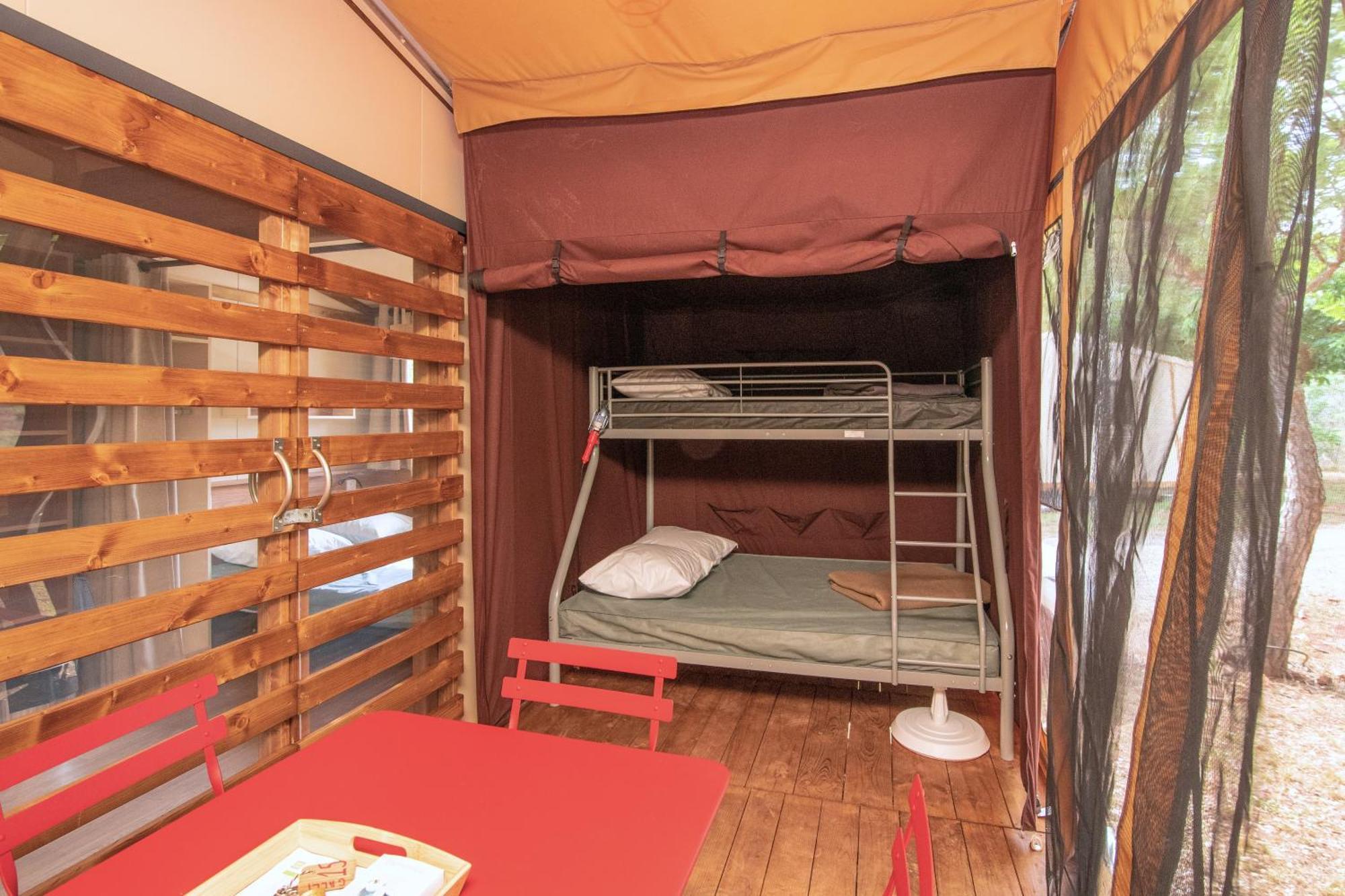 Camping Onlycamp Les Vailhes Lodève Стая снимка