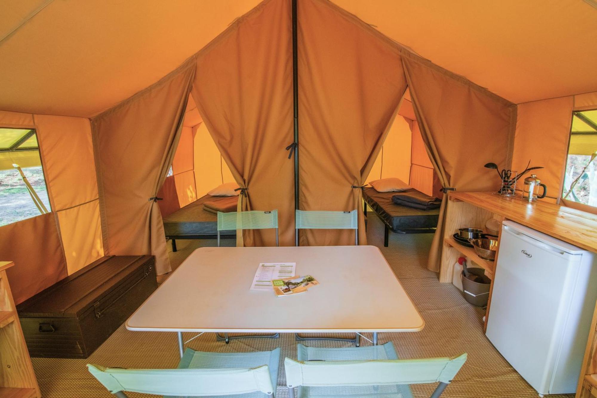Camping Onlycamp Les Vailhes Lodève Стая снимка