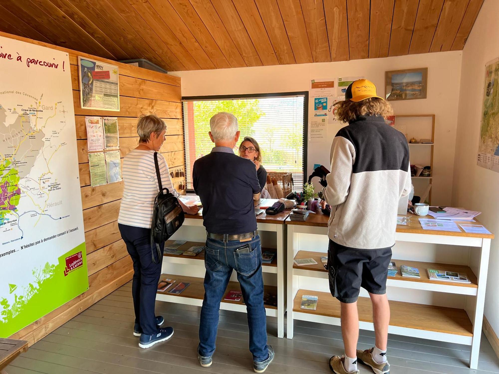 Camping Onlycamp Les Vailhes Lodève Екстериор снимка